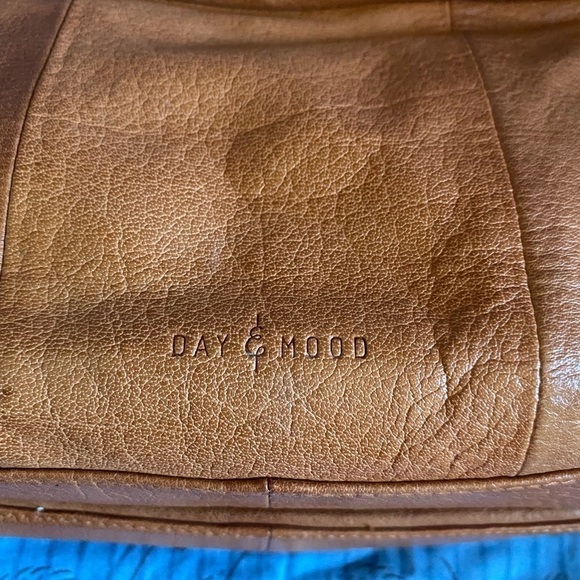 Day and mood chevron weave flap crossbody bag - Picture 4 of 6